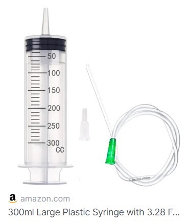 PLASTIC SYRINGE